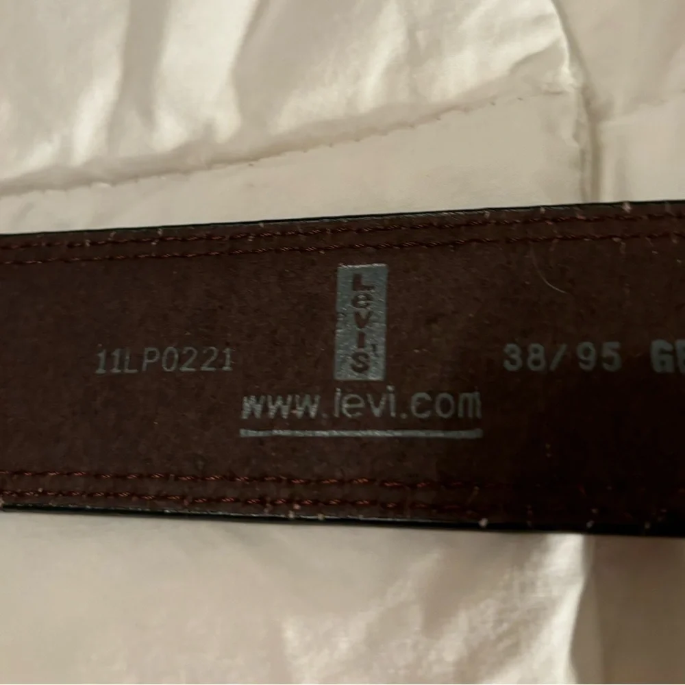 Vintage Levi’s leather belt